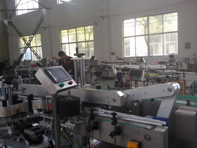 Machine d'abeling d'autocollant auto-adhésif de 350ml pour la fiole ronde 1.5KW