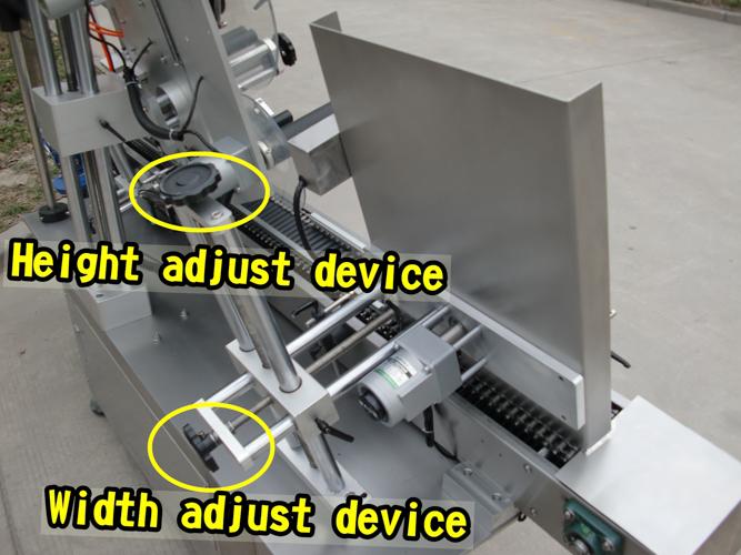 Machine d'applicateur d'étiquettes de bouteille entièrement automatique avec certificat CE