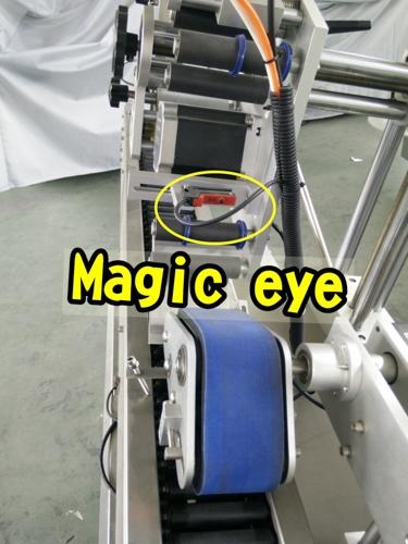 Machine d'étiquetage de flacon de conducteur de moteur d'étiquetage servo Delta à grande vitesse pour petites bouteilles rondes