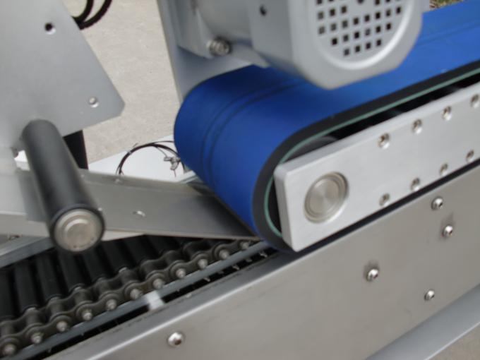 Machine d'étiquetage automatique d'autocollant auto-adhésif de bouteille ronde de diamètre de 12-25mm pour les cosmétiques de bâton de lèvre