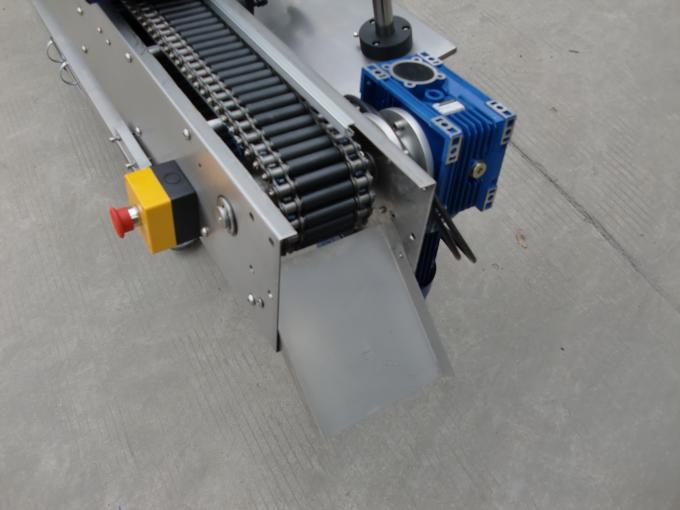 Machine d'étiquetage automatique d'autocollant auto-adhésif de bouteille ronde de diamètre de 12-25mm pour les cosmétiques de bâton de lèvre