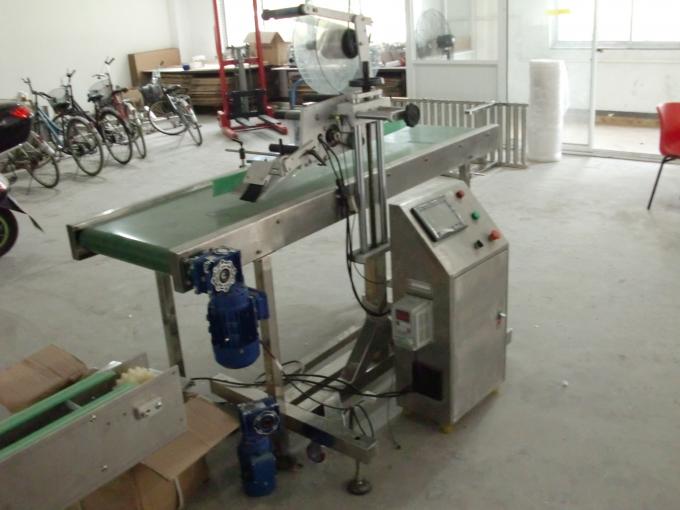 Applicateur d'étiquettes de surface plane d'autocollant auto-adhésif de dessus de table avec des objets d'alimentation de machine de pagination