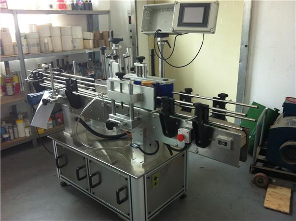 Applicateur d'étiquette d'autocollant de vitesse de 45m / min pour des bouteilles d'eau de Sqaure / rondes / plates