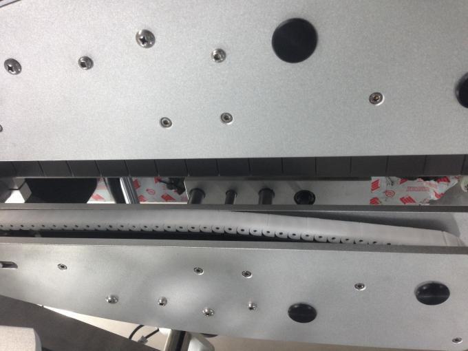 Système de contrôle de PLC de machine d'étiquetage d'autocollant de bouteille de types multiples