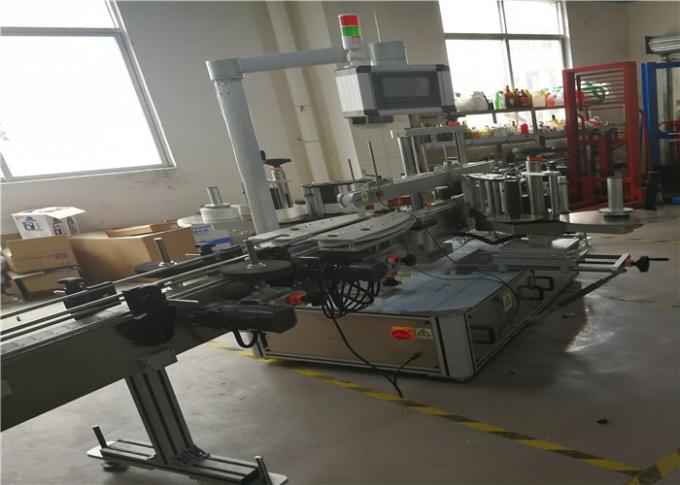 Machine à étiquettes auto-adhésive d'autocollant pour le produit chimique, étiquettes en plastique du bâton 3 de bouteille de l'eau