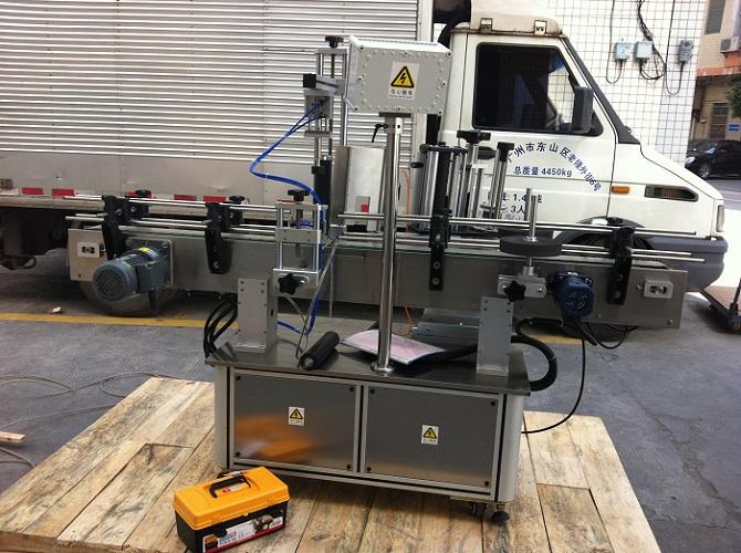 Machine à étiquettes ronde d'autocollant de bouteille de double étiquette de haute précision pour l'étiquette d'adhésvie