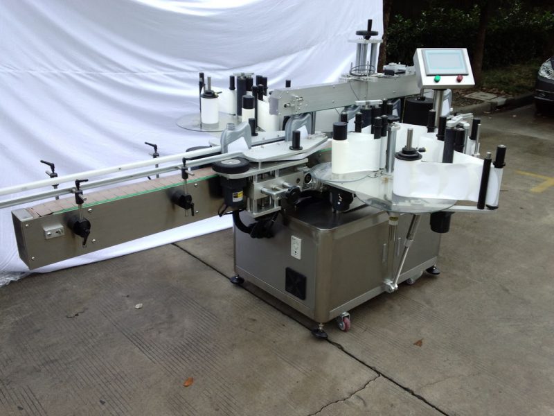 La Chine a personnalisé la machine d'étiquetage automatique / équipement d'étiquetage pour le fournisseur d'autocollant auto-adhésif