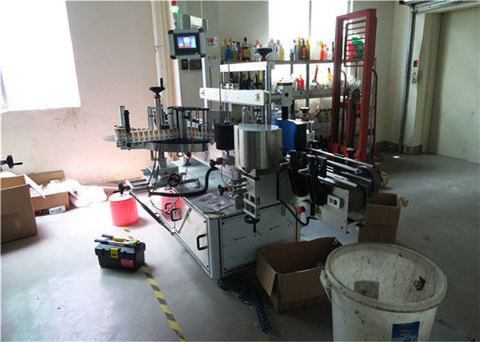 Chine Machine d'étiquetage double face pour bouteilles en plastique / verre, fournisseur d'étiqueteuses de bouteilles carrées