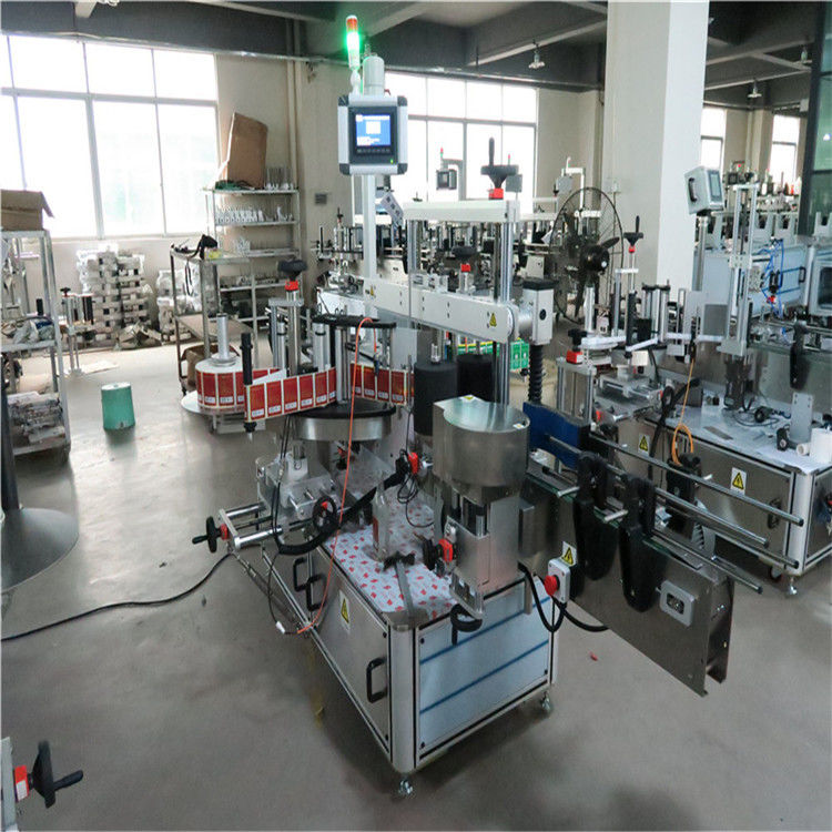 Chine Machine à étiquettes à grande vitesse de bouteille plate deux côtés pour le fournisseur de cosmétiques / boissons