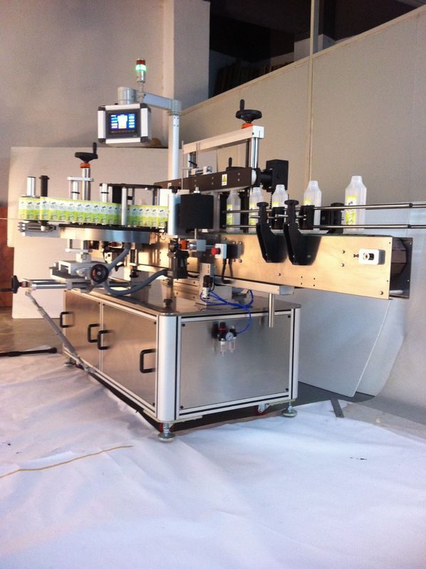 La Chine boit le fournisseur d'étiqueteuse d'autocollant double face de machine d'étiquetage de bouteille carrée