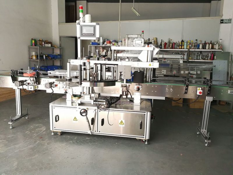 Chine Machine d'étiquetage de bouteilles rondes / Applicateur d'étiquettes à surface plane entièrement automatique