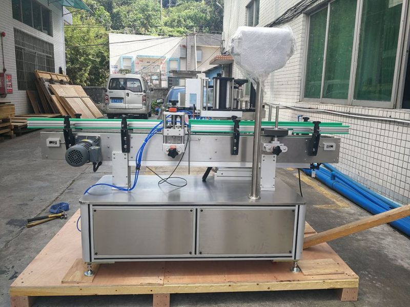 Chine Système d'étiquetage enveloppant orienté pour le fournisseur de bouteille / conteneur / pot rond