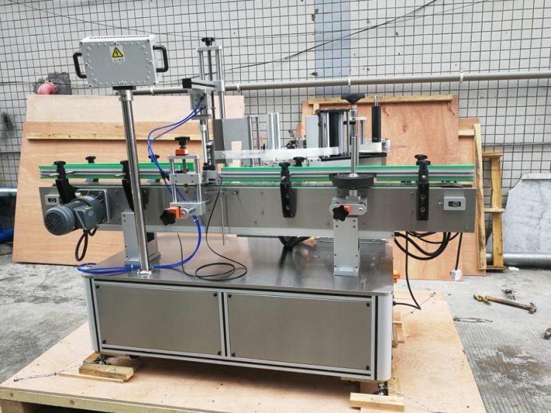 Fournisseur de machine d'étiquetage de bouteilles rondes automatiques standard de la Chine