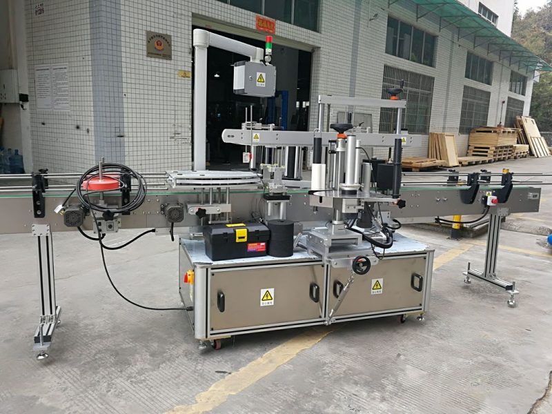 Chine Machine à étiqueter complètement automatique d'autocollant de cachetage de coin de carton 220V 50HZ 1200W fournisseur